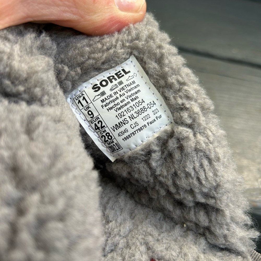 SOREL Go Mail Run Slippers - Picture 5 of 13